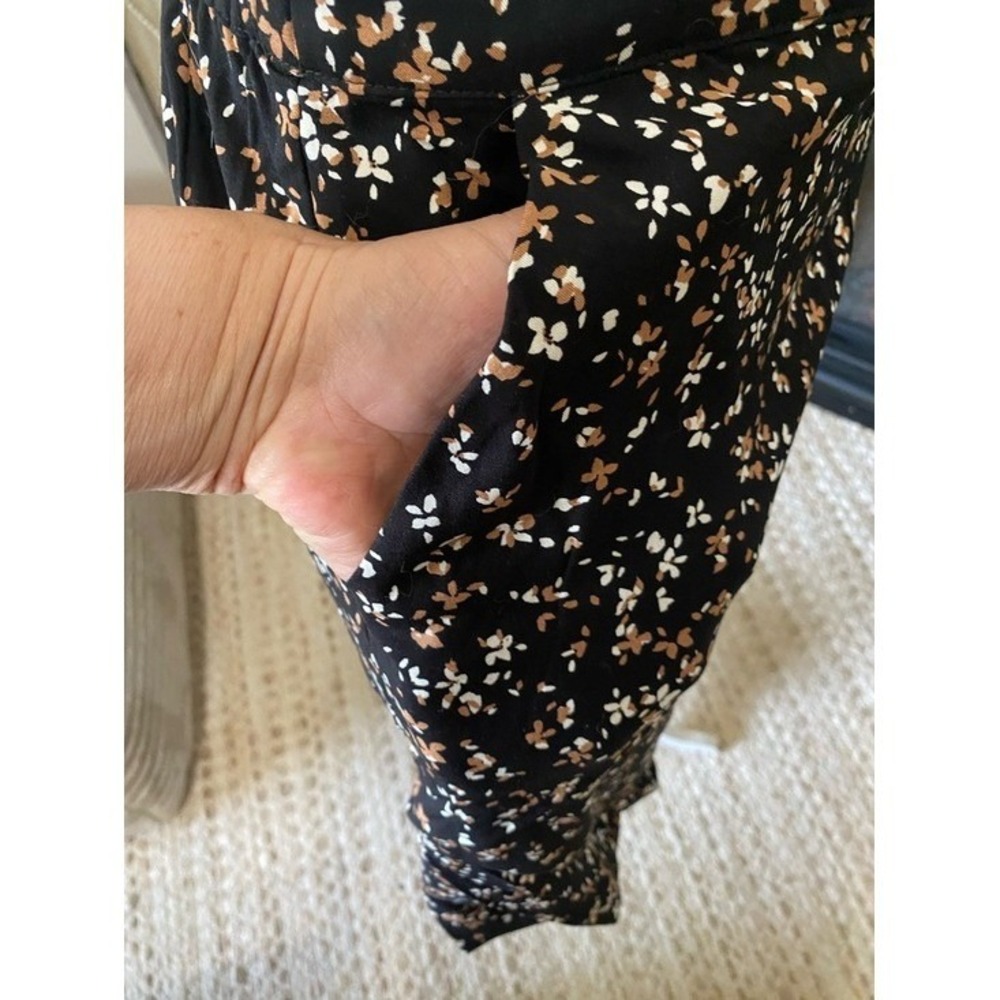 Market & Spruce Black Mini Skirt with Tan and White Floral Print Medium NWT - Picture 6 of 10